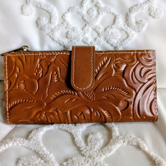 Patricia Nash Hand Tooled 🤎 Nazari Wallet Color Florence NWT - Picture 1 of 14
